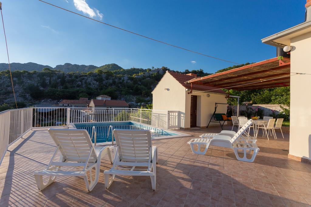 Holiday Home Urlovic Gruda Exteriér fotografie