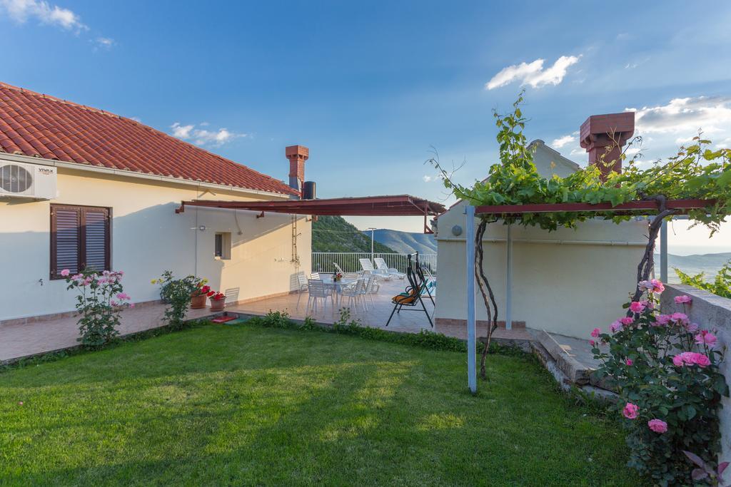 Holiday Home Urlovic Gruda Exteriér fotografie