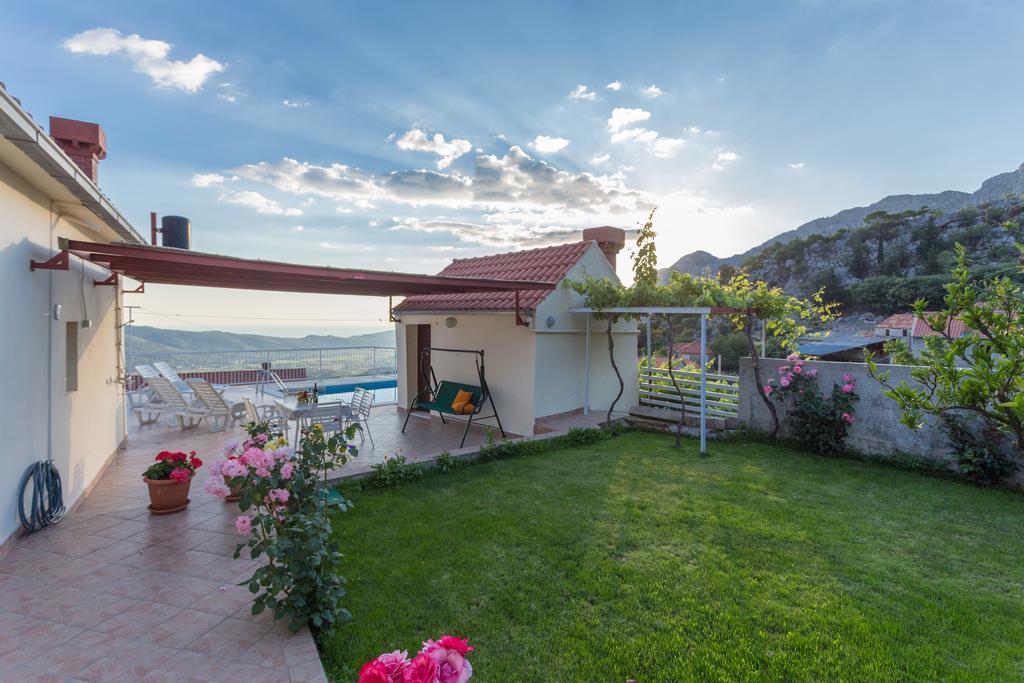 Holiday Home Urlovic Gruda Exteriér fotografie
